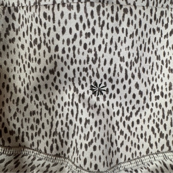 Athleta Salutation Stash Pocket II Printed 7/8 Tight Leggings Size Small - Picture 5 of 5